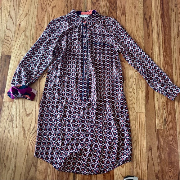 Trina Turk • 100% Silk Shirt Dress Size 2. Gorgeous geometric print - Picture 1 of 11